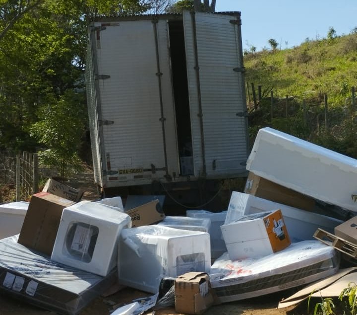 Portal Capara Pc Recupera Caminh O Roubado Na Br